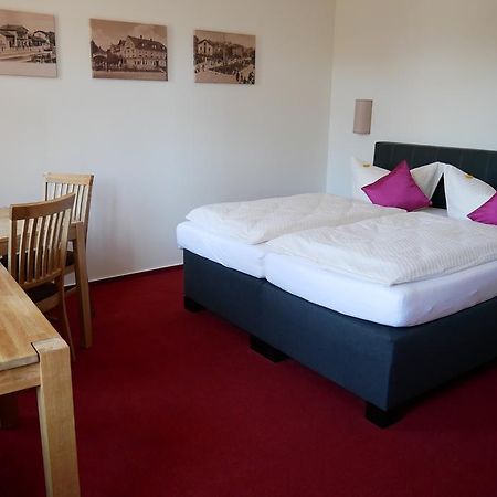 Hotel Garni Brauhof Niederwiesa Екстер'єр фото